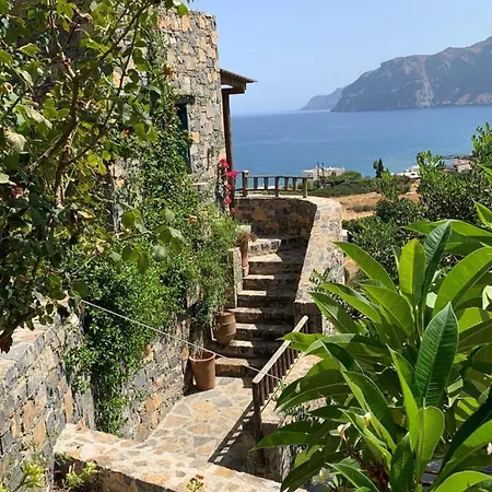 Petra Nova Mochlos